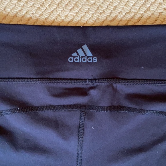 Adidas leggings. - Picture 5 of 5